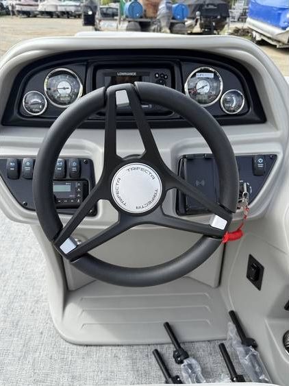 2025 Trifecta 22 RF LE - Image 7