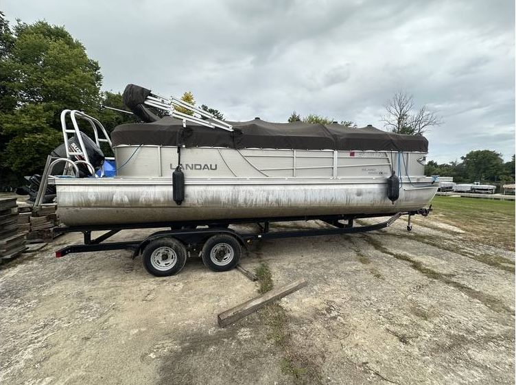 2016 Landau 232 ISLAND BREEZE - Image 2