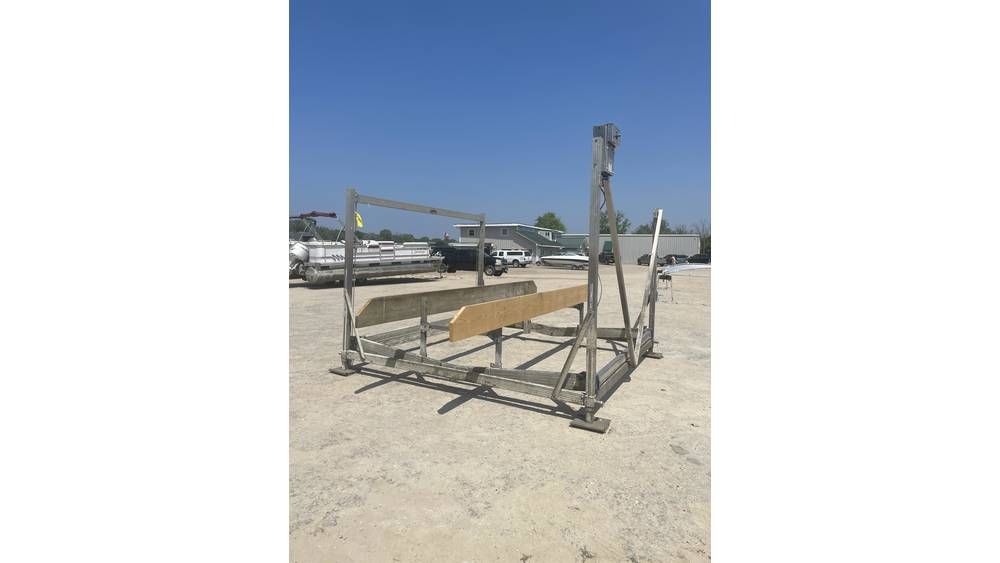 NEWMAN 915 - Image 1